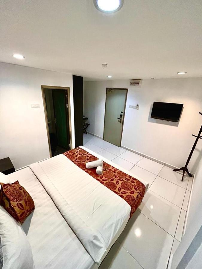 Hotel Zamburger Tengkera Melaka Buitenkant foto