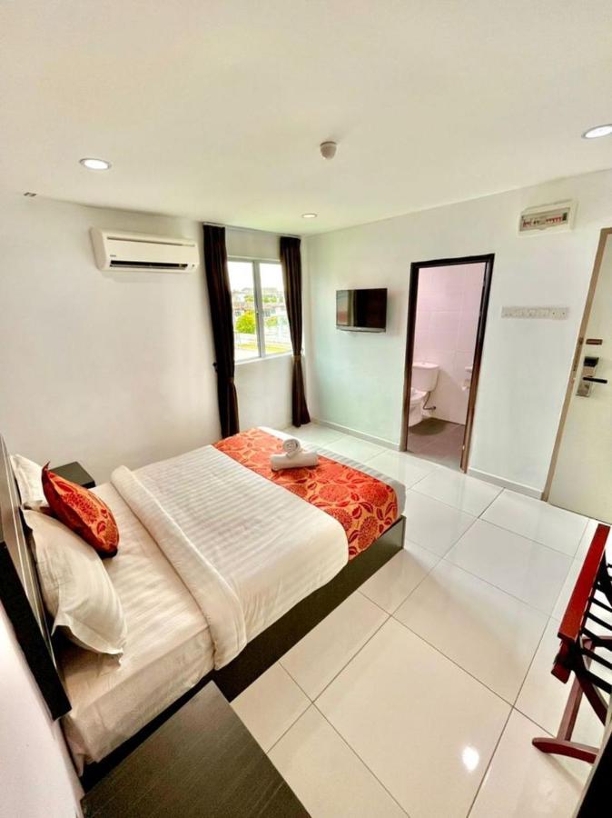 Hotel Zamburger Tengkera Melaka Buitenkant foto