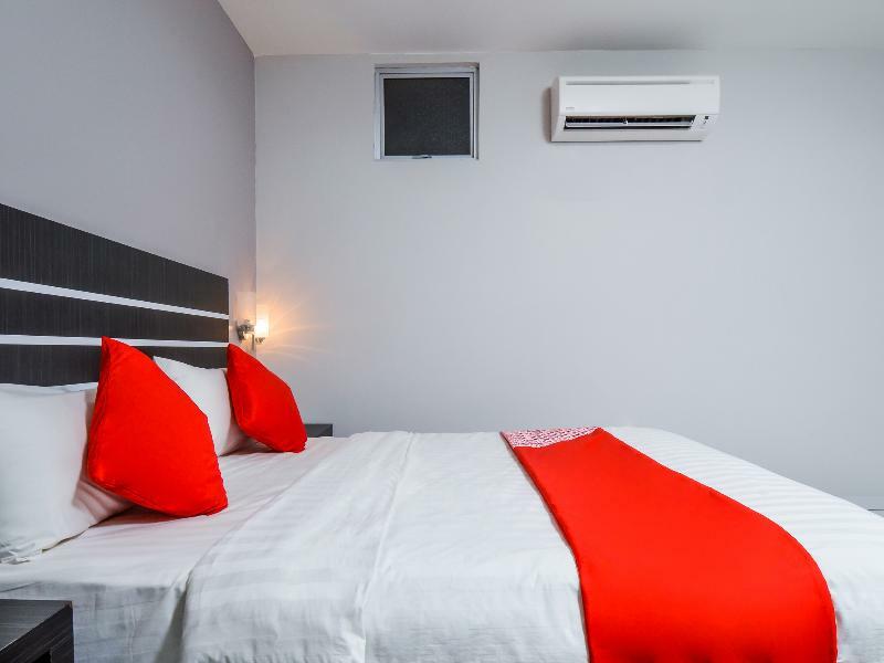 Hotel Zamburger Tengkera Melaka Buitenkant foto