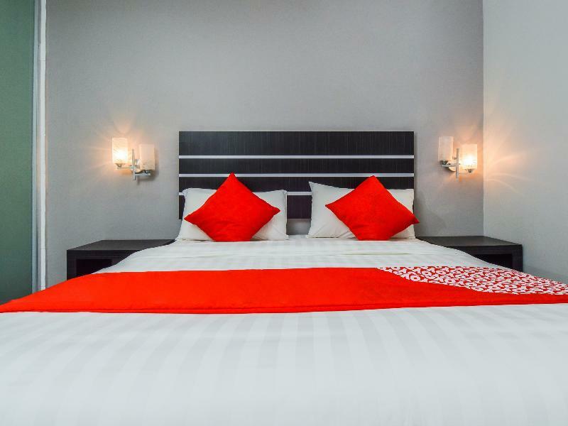 Hotel Zamburger Tengkera Melaka Buitenkant foto