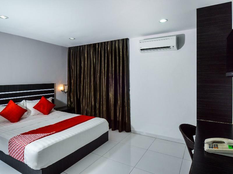 Hotel Zamburger Tengkera Melaka Buitenkant foto